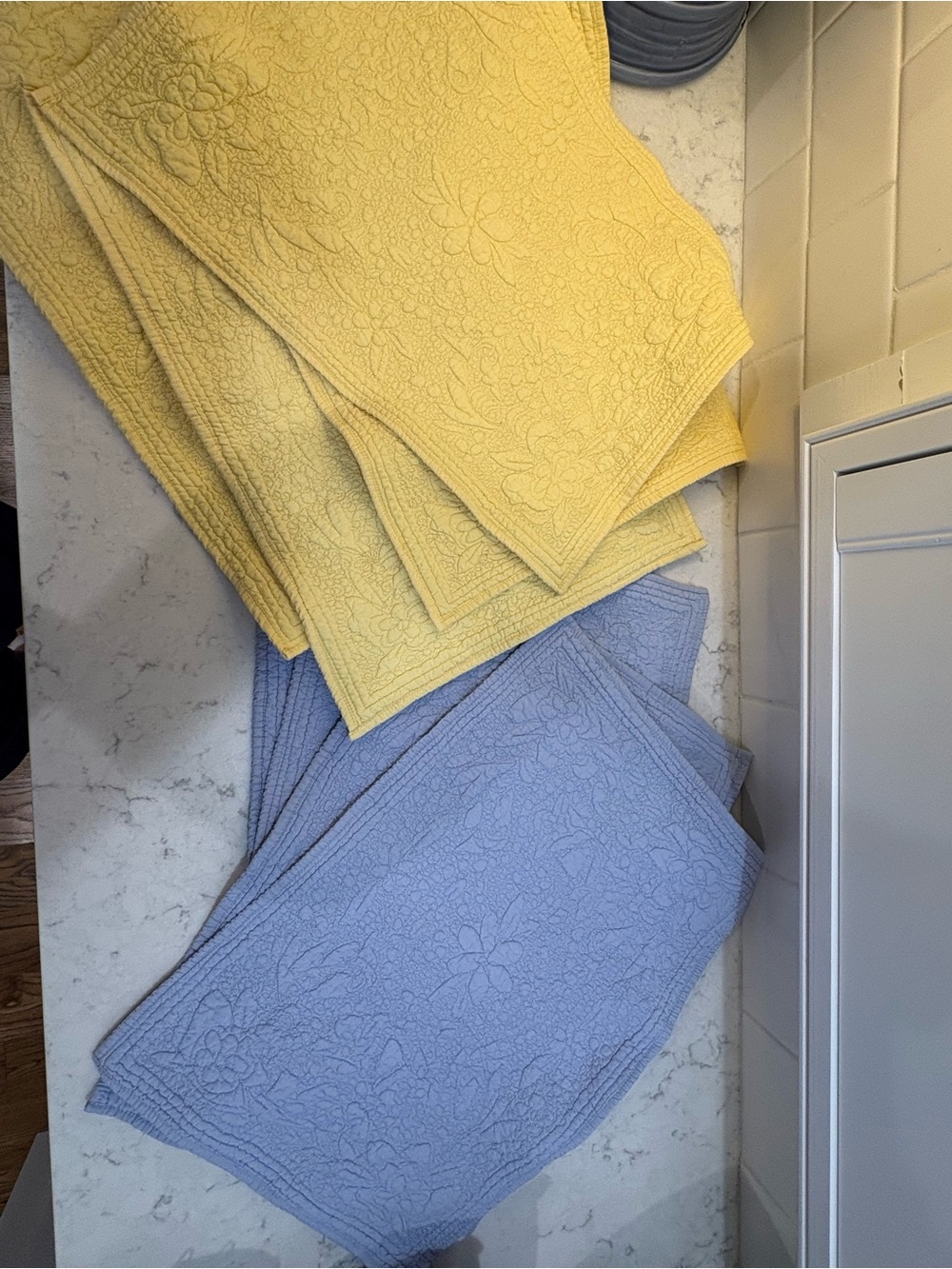 Williams Sonoma Light Blue & Soft Yellow placemats set of 8  cotton reversible
